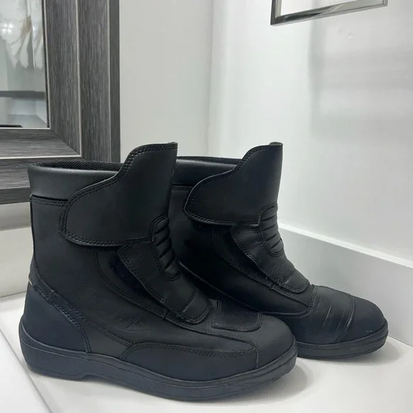 Bilt Black Micro Fiber Leather Slip On Ankle Motorcycle Riding Boots Men  Size